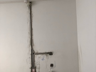 水、电管开槽施作