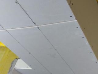 木工吊顶面板安装