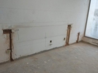 厨房、卫生间墙砖施作