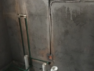 水、电管开槽施作